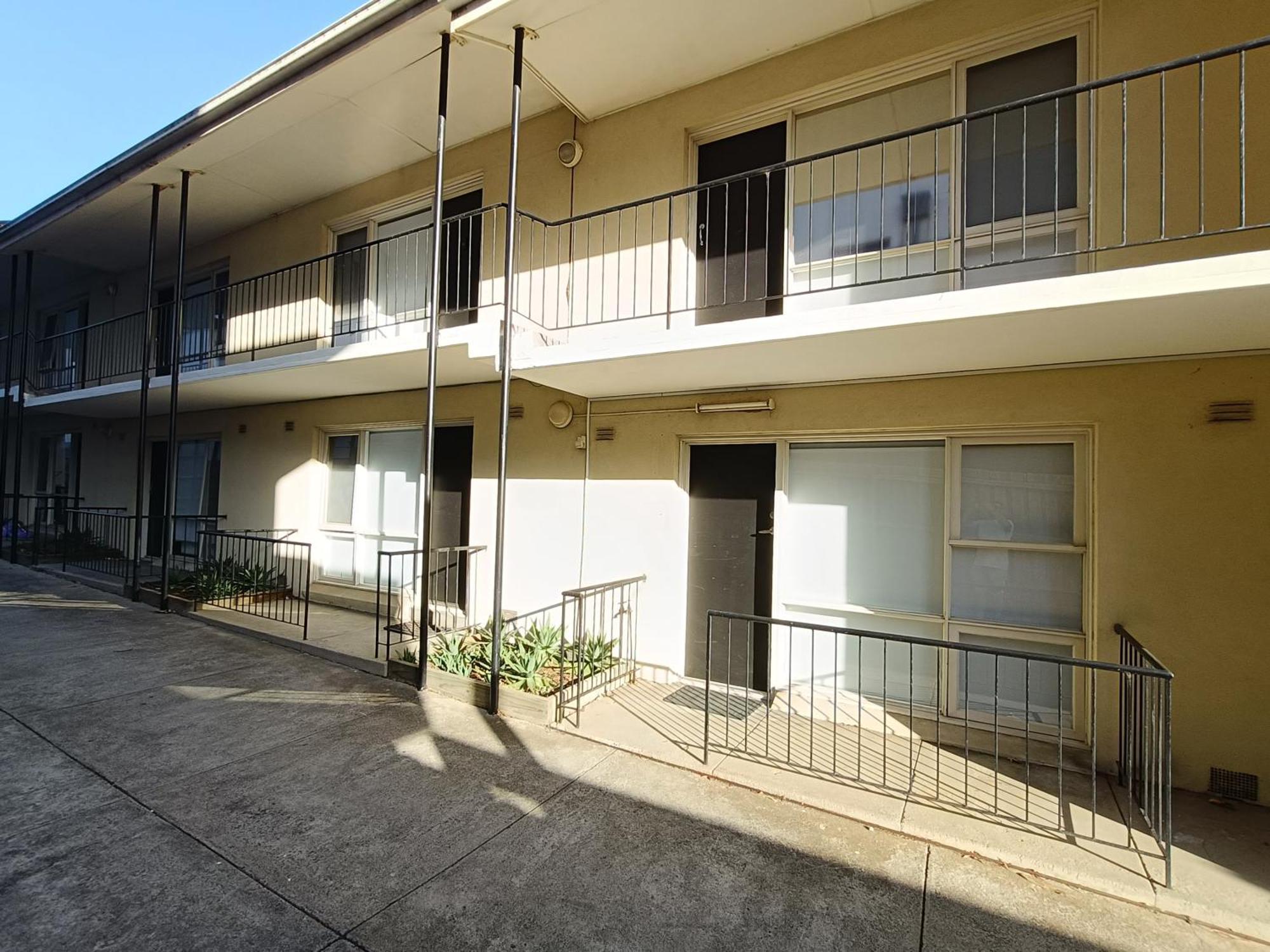 Cute, Cozy And 1 In Essendon With Free Parking Apartment