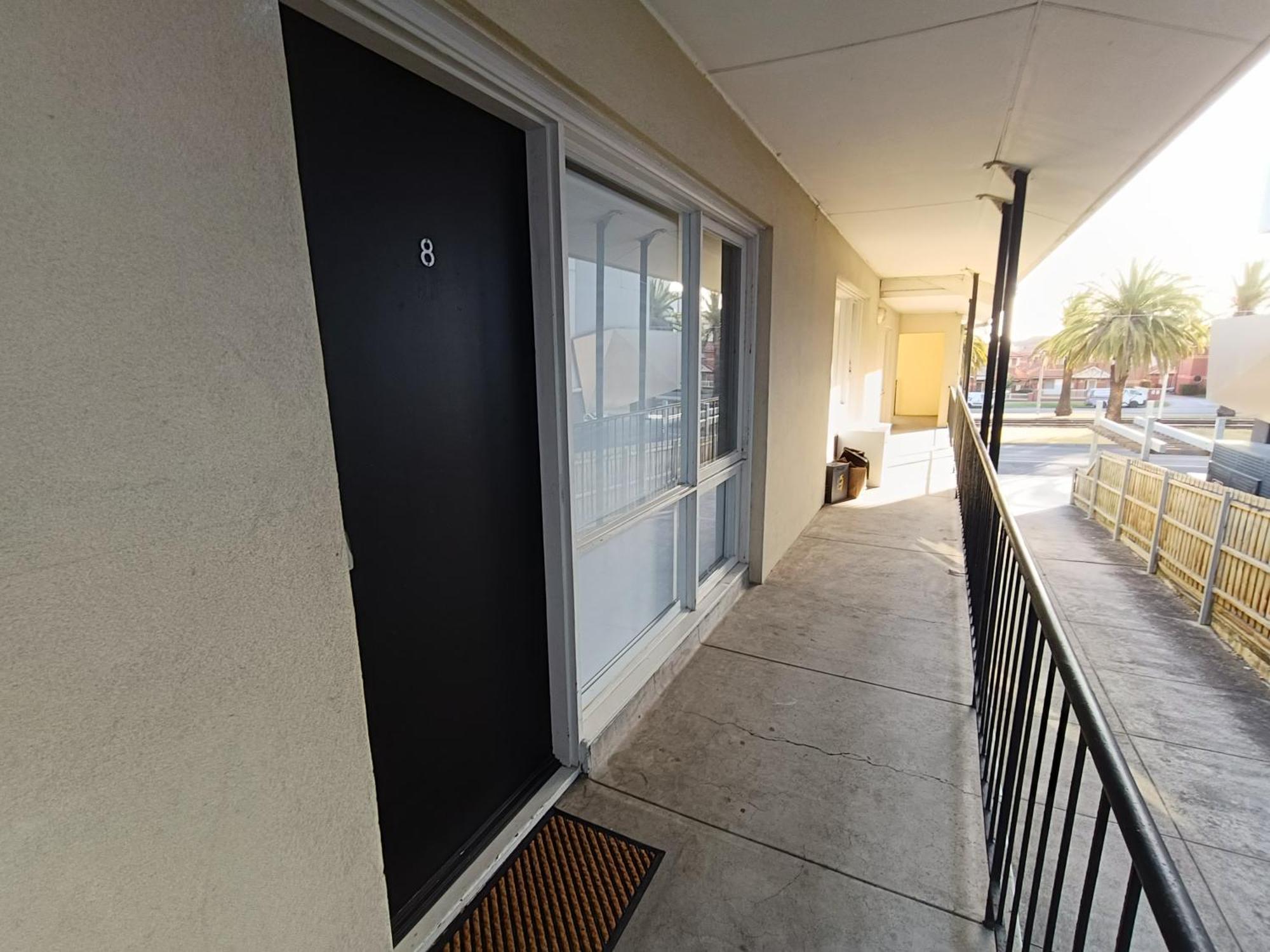 Cute, Cozy And 1 In Essendon With Free Parking Apartment Melbourne