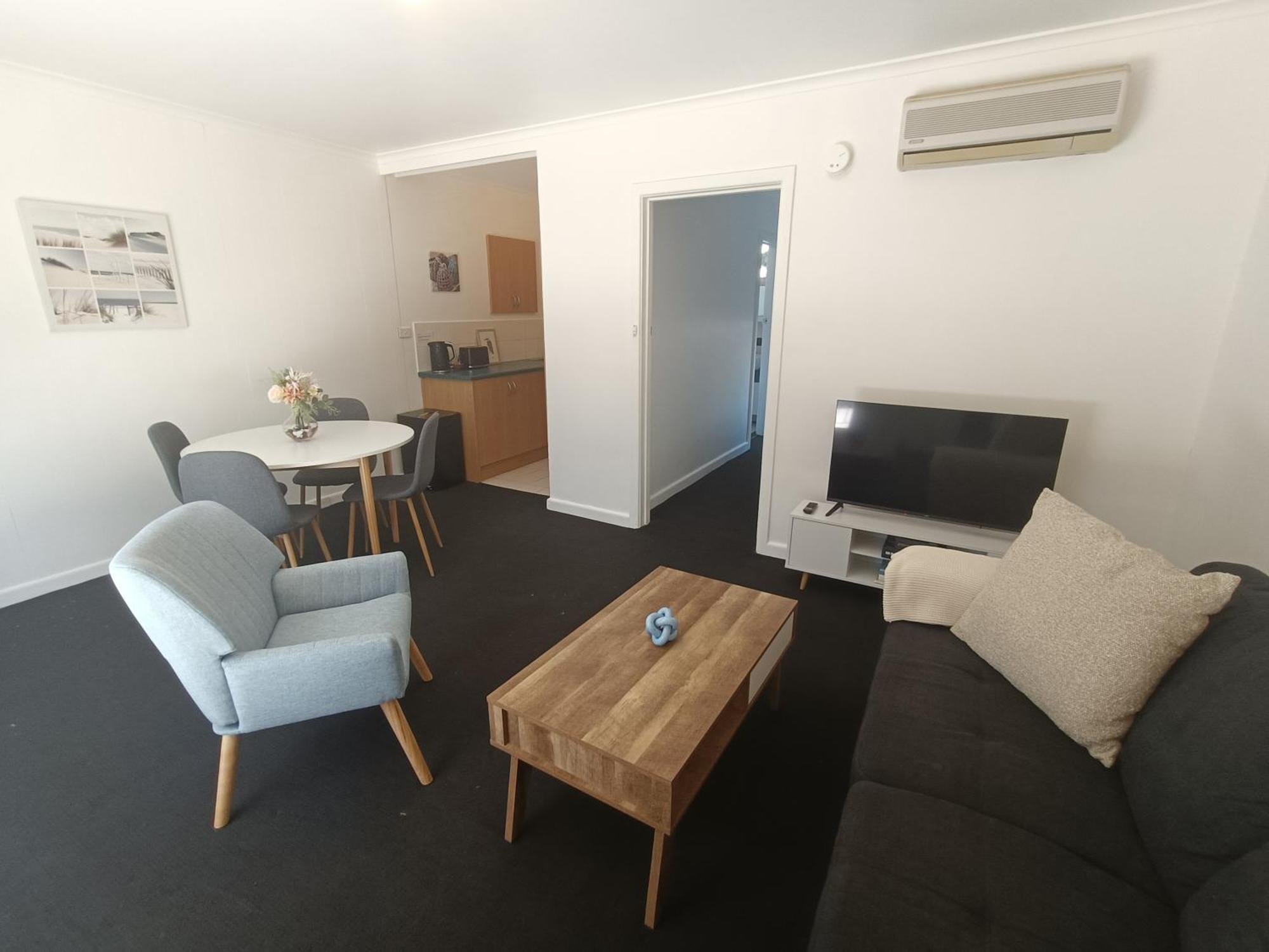 Cute, Cozy And 1 In Essendon With Free Parking Apartment *