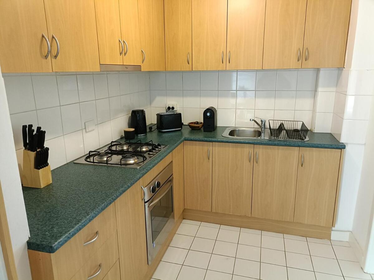 Cute, Cozy And 1 In Essendon With Free Parking * Melbourne