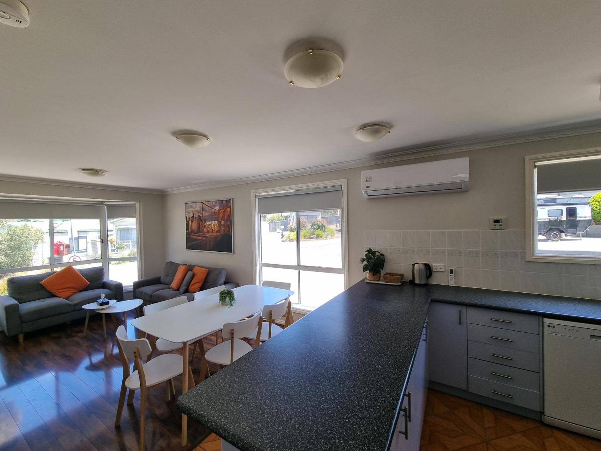 Holiday park Airport Tourist Village 3*
