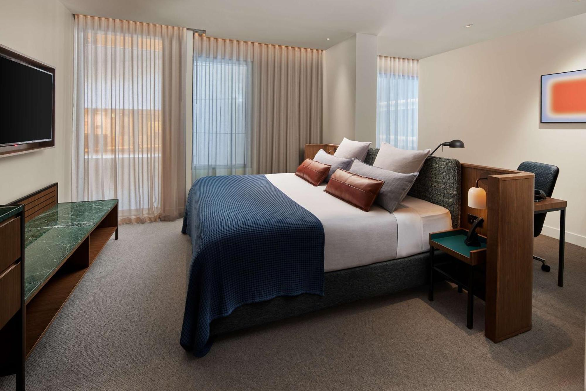 Next Melbourne, Curio Collection By Hilton Hotel 5*