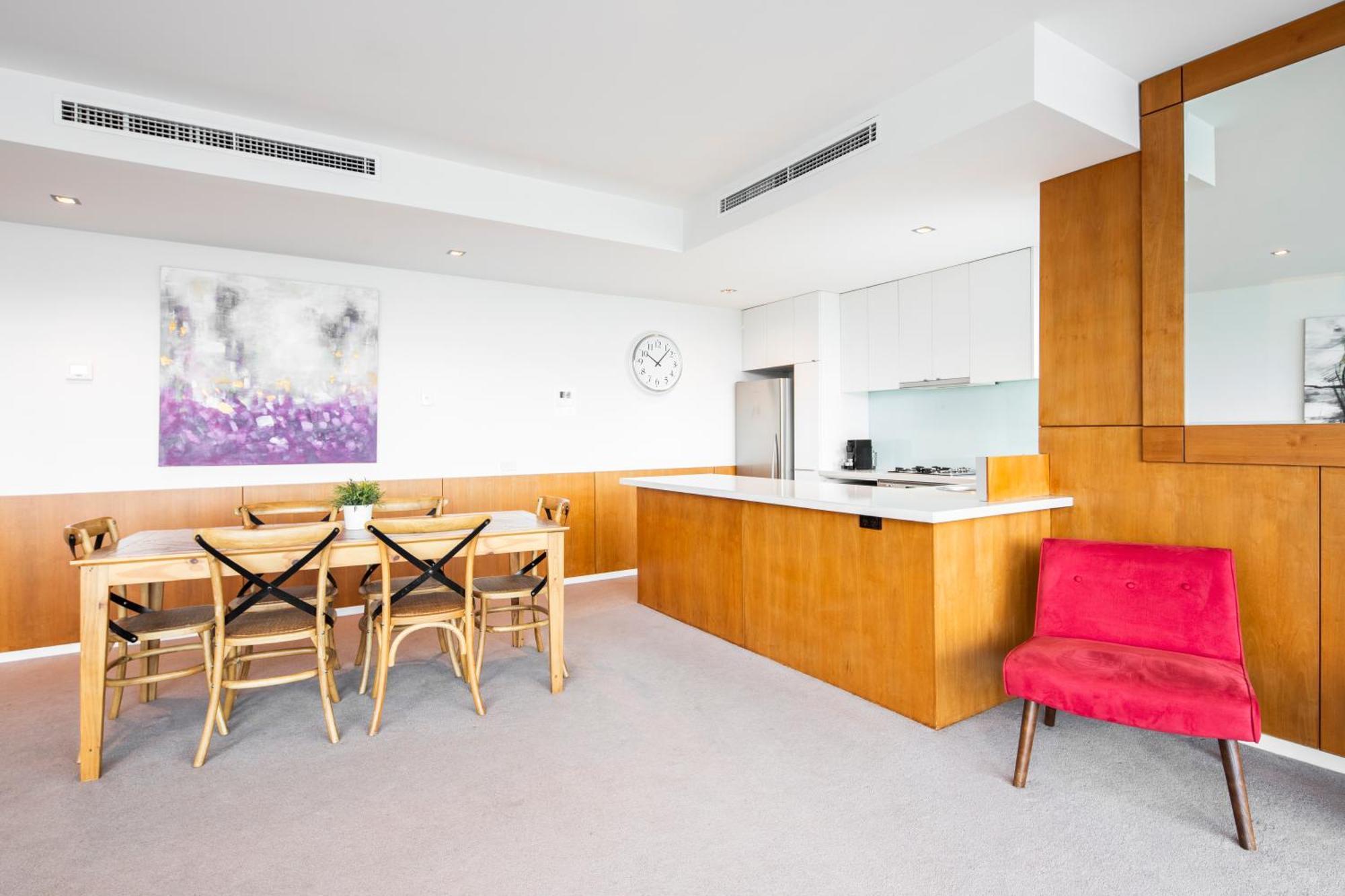 Waterfront 4* Melbourne