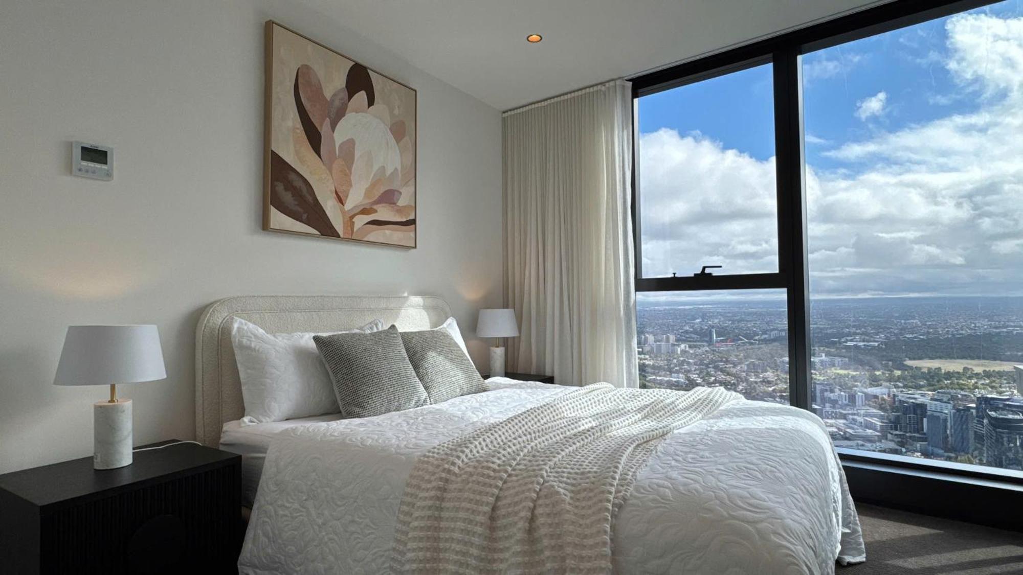 Cbd Skyline Luxury 2 Beds, 2 Baths Free Parking Apartment