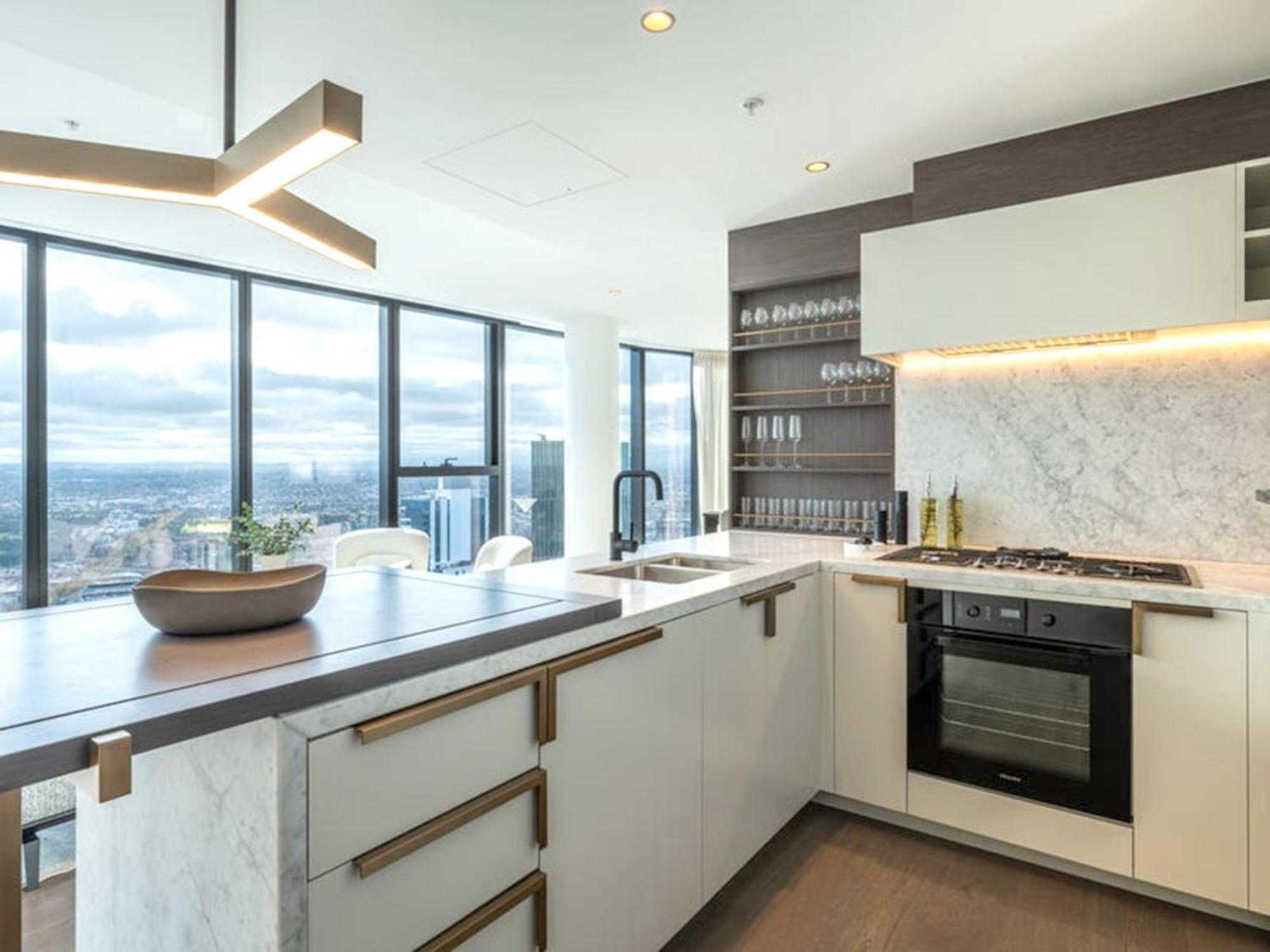 Apartment Cbd Skyline Luxury 2 Beds, 2 Baths Free Parking *