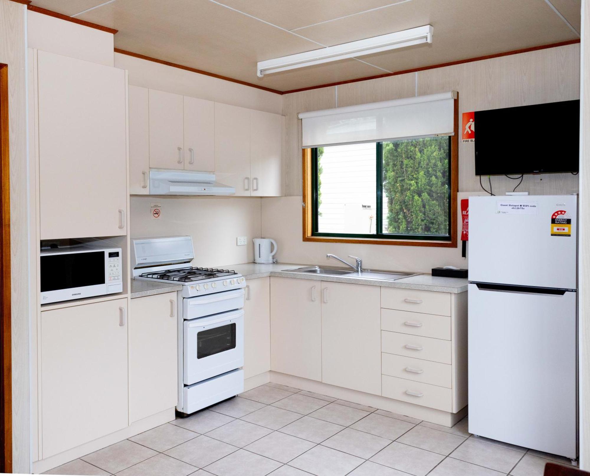 Airport Tourist Village Holiday park Melbourne