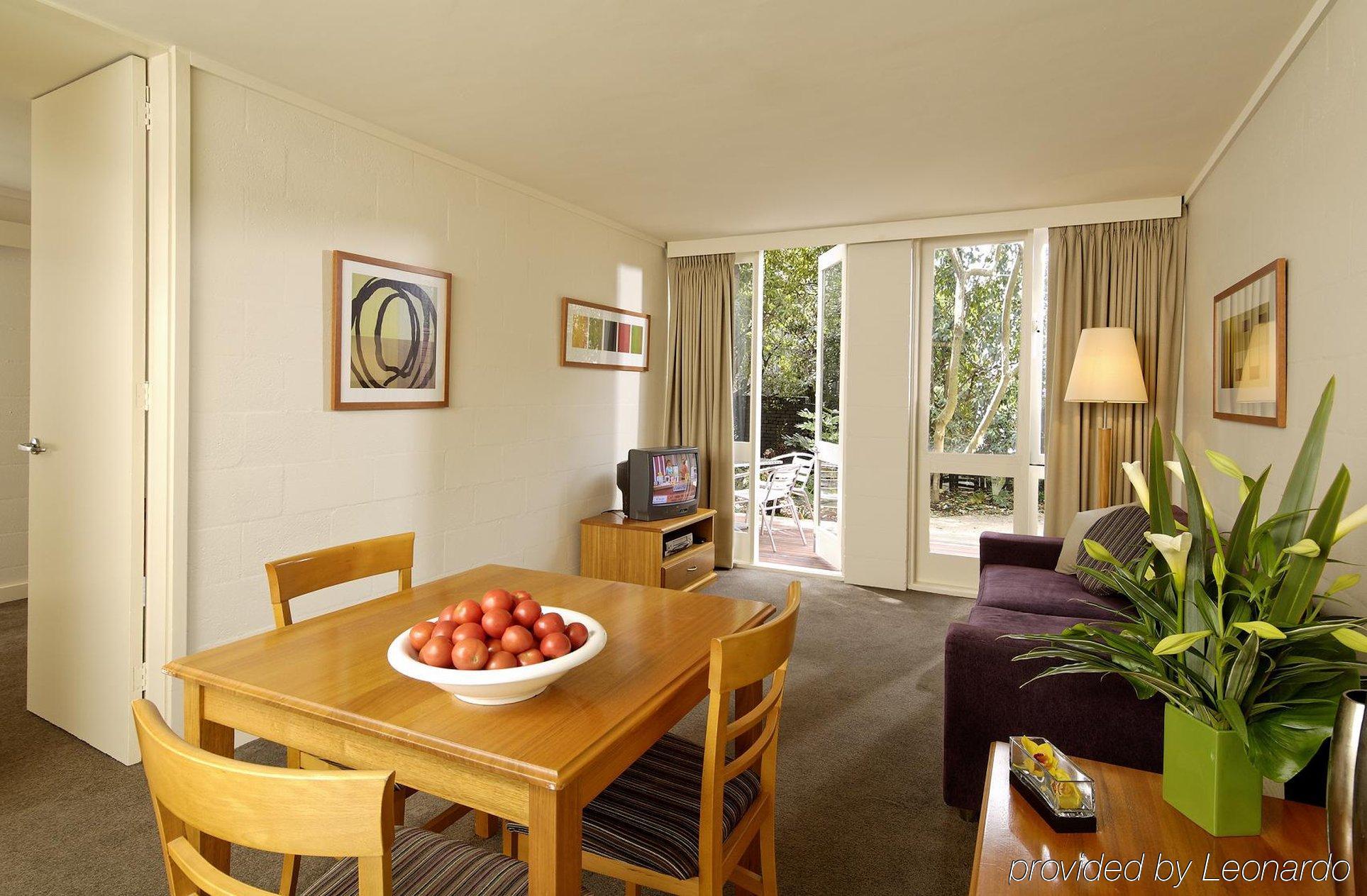 Aparthotel Punthill South Yarra Grand 4*