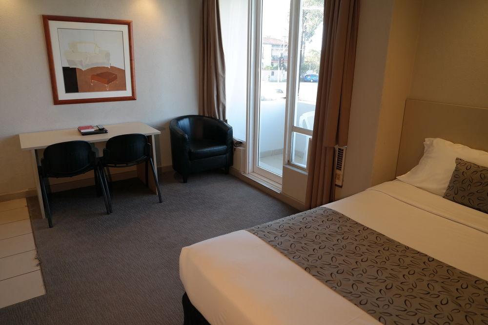 Parkville Place Serviced 3*
