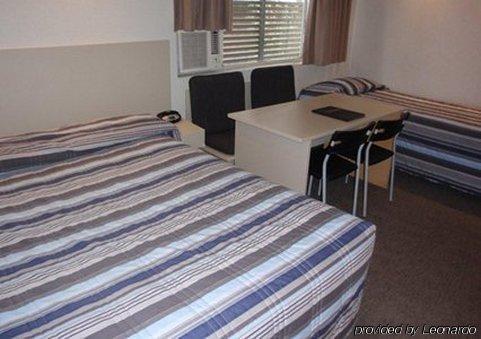 Parkville Place Serviced Motel