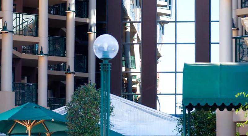 Hotel Amora Riverwalk 4*