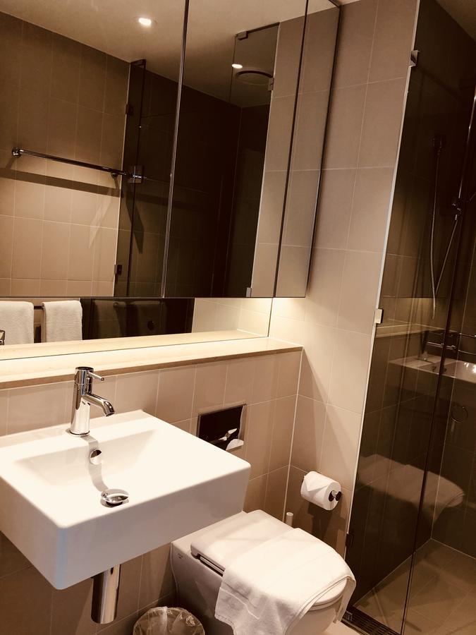 Aparthotel Winston Docklands 4*