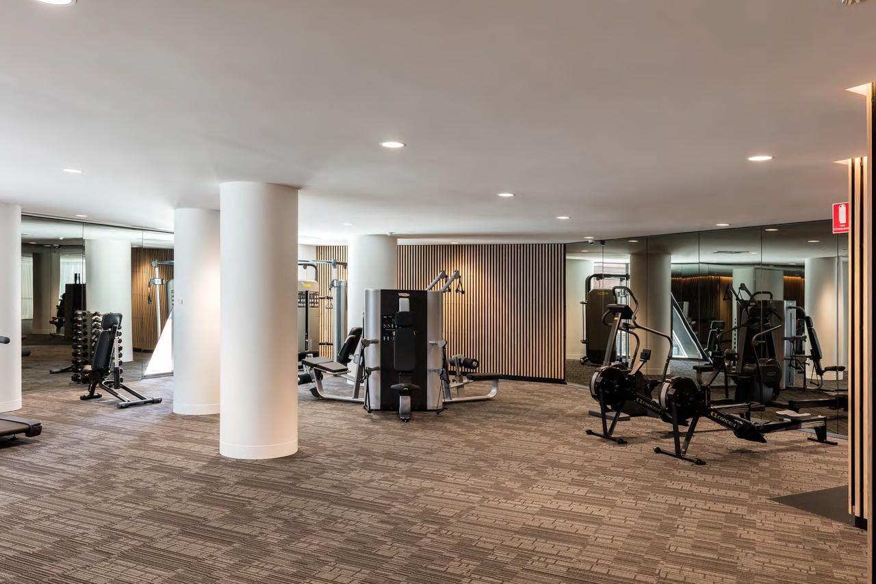 Aparthotel Winston Docklands 4*
