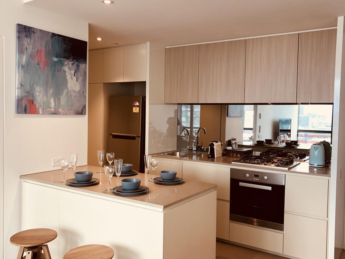 Winston Docklands Aparthotel 4*