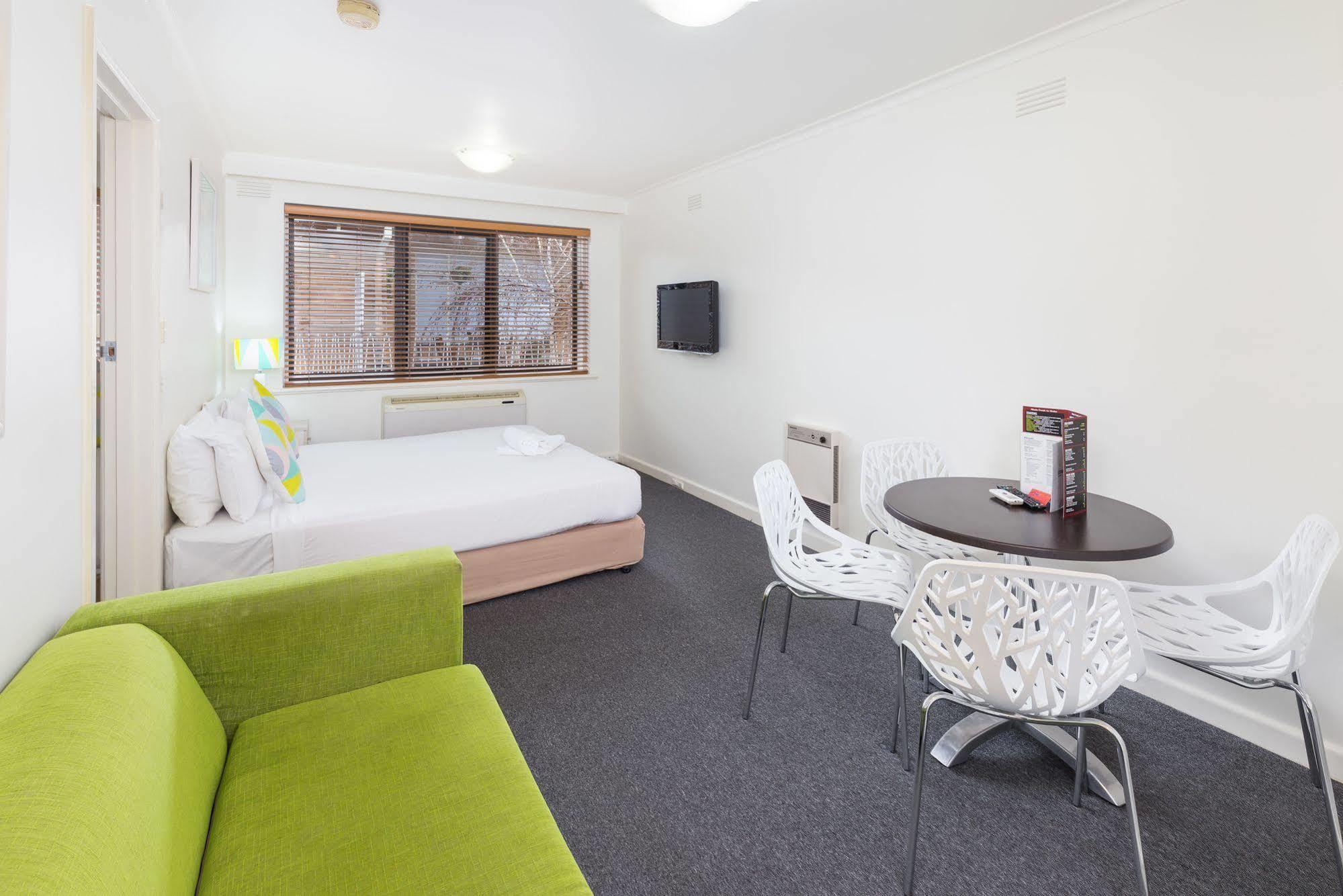 Edge East Aparthotel