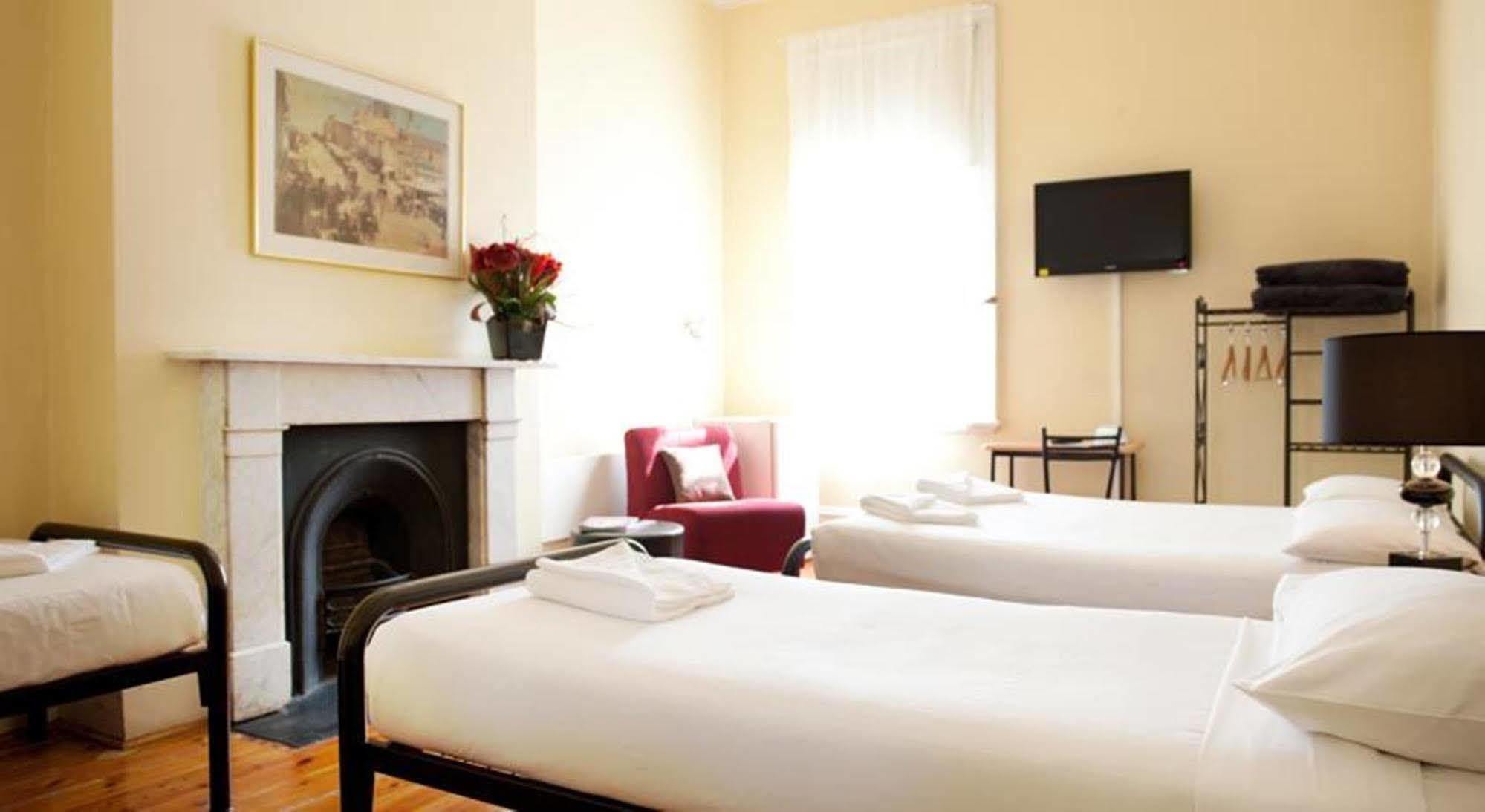 Claremont Albergue *