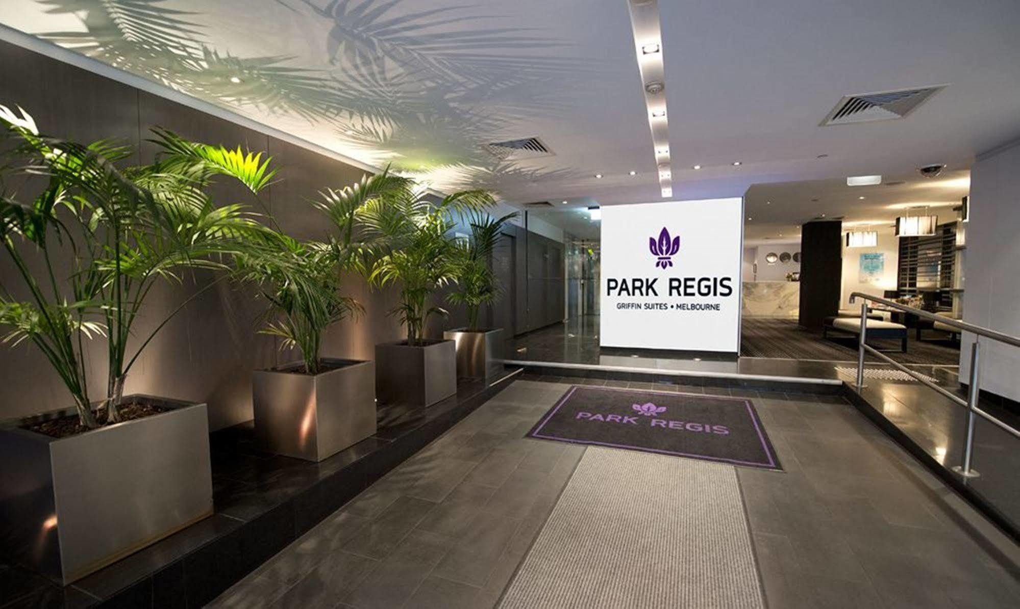 Park Regis Griffin Aparthotel 4*