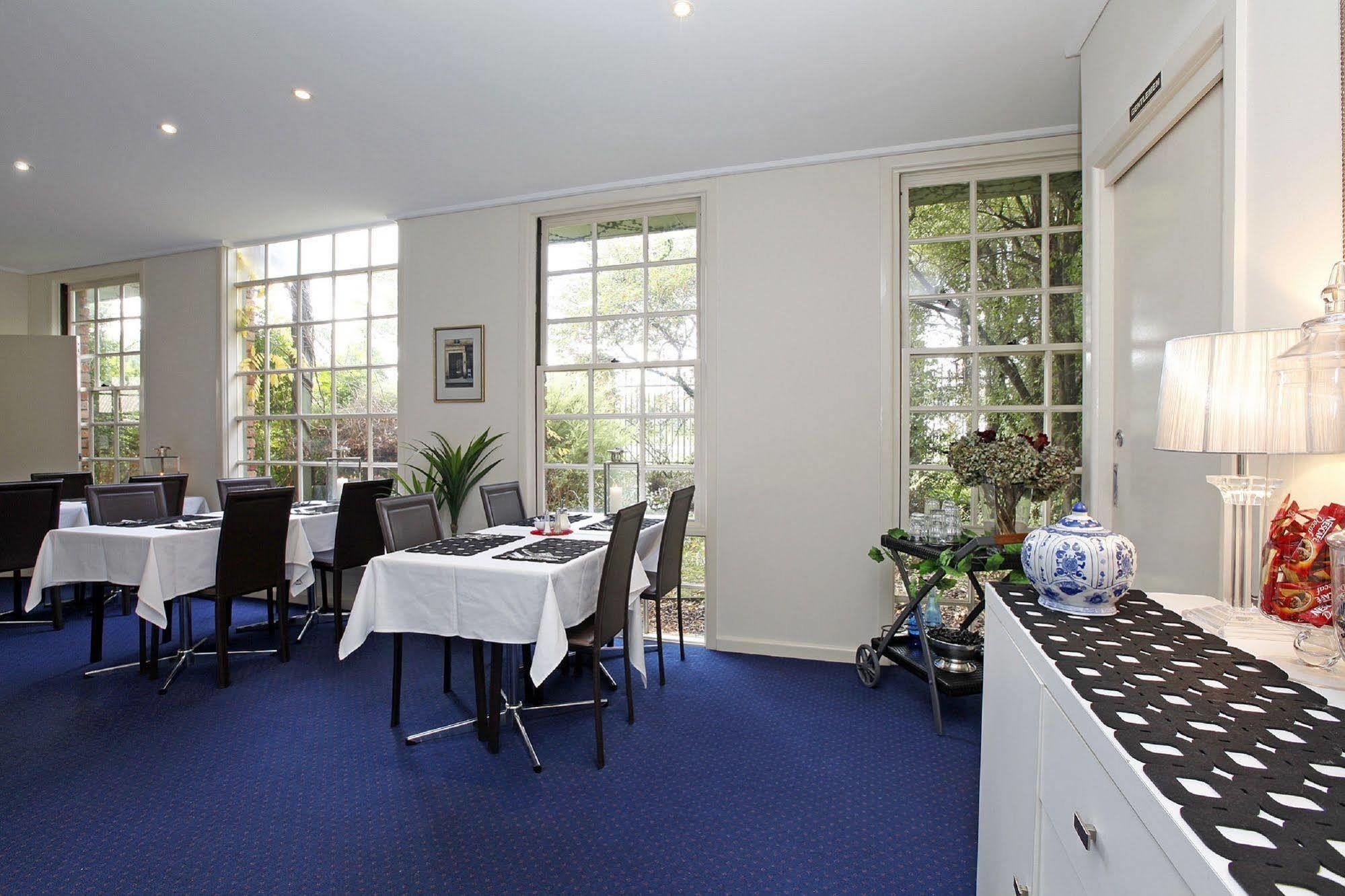 Motel Greensborough 3*