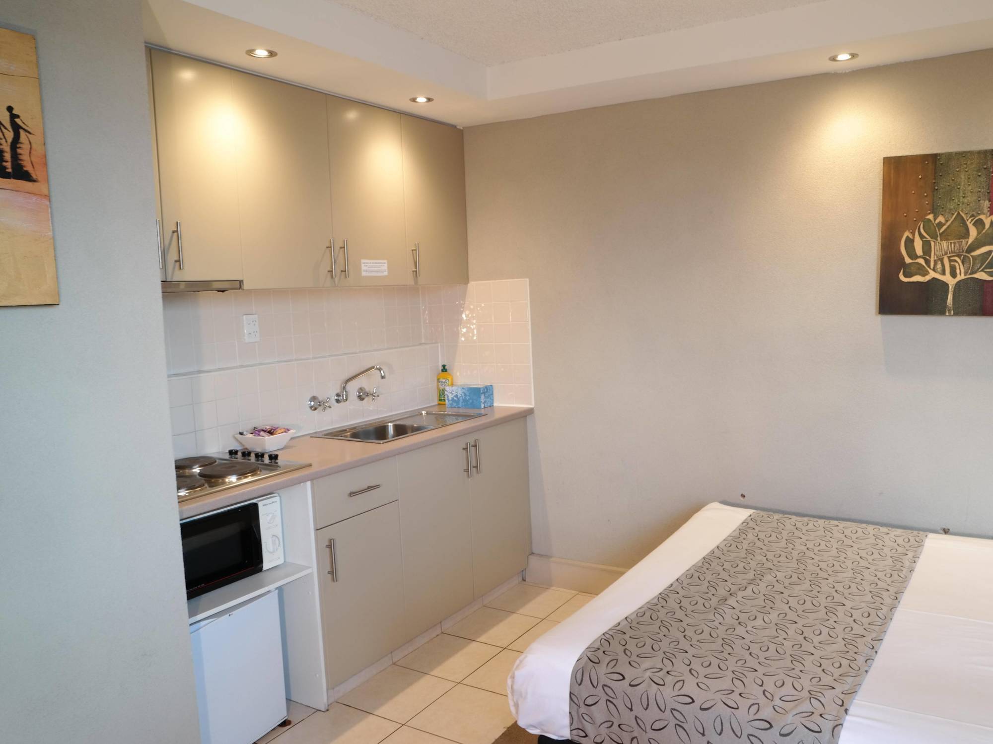 Parkville Place Serviced Motel