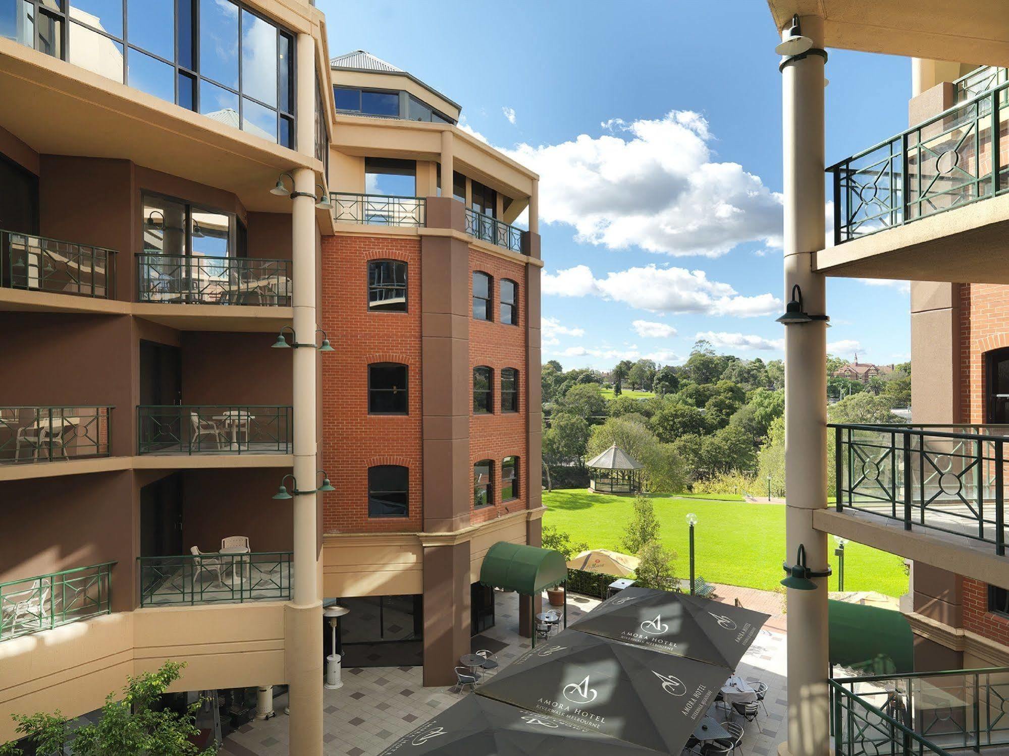 Hotel Amora Riverwalk 4*