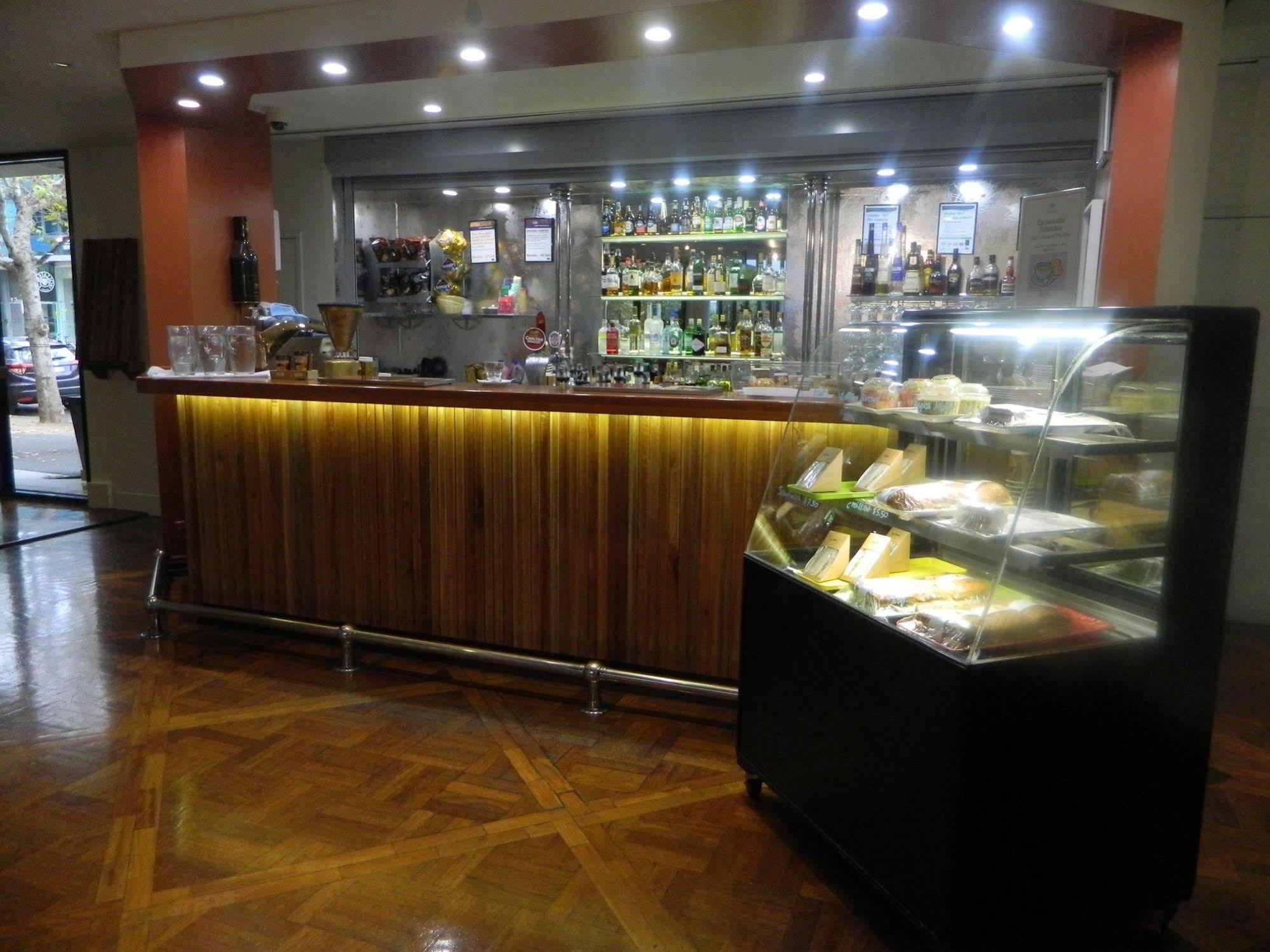 Amora Riverwalk Hotel 4*