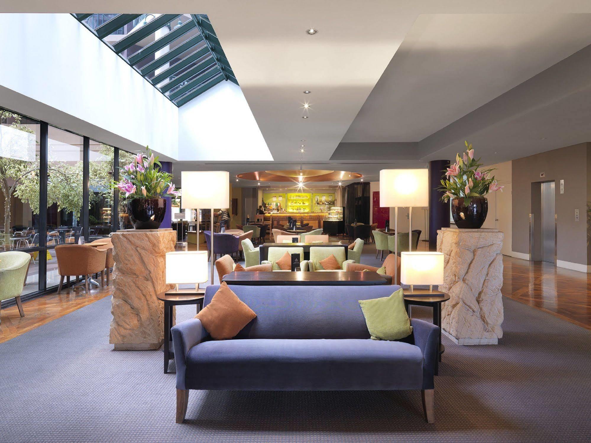 Amora Riverwalk Hotel