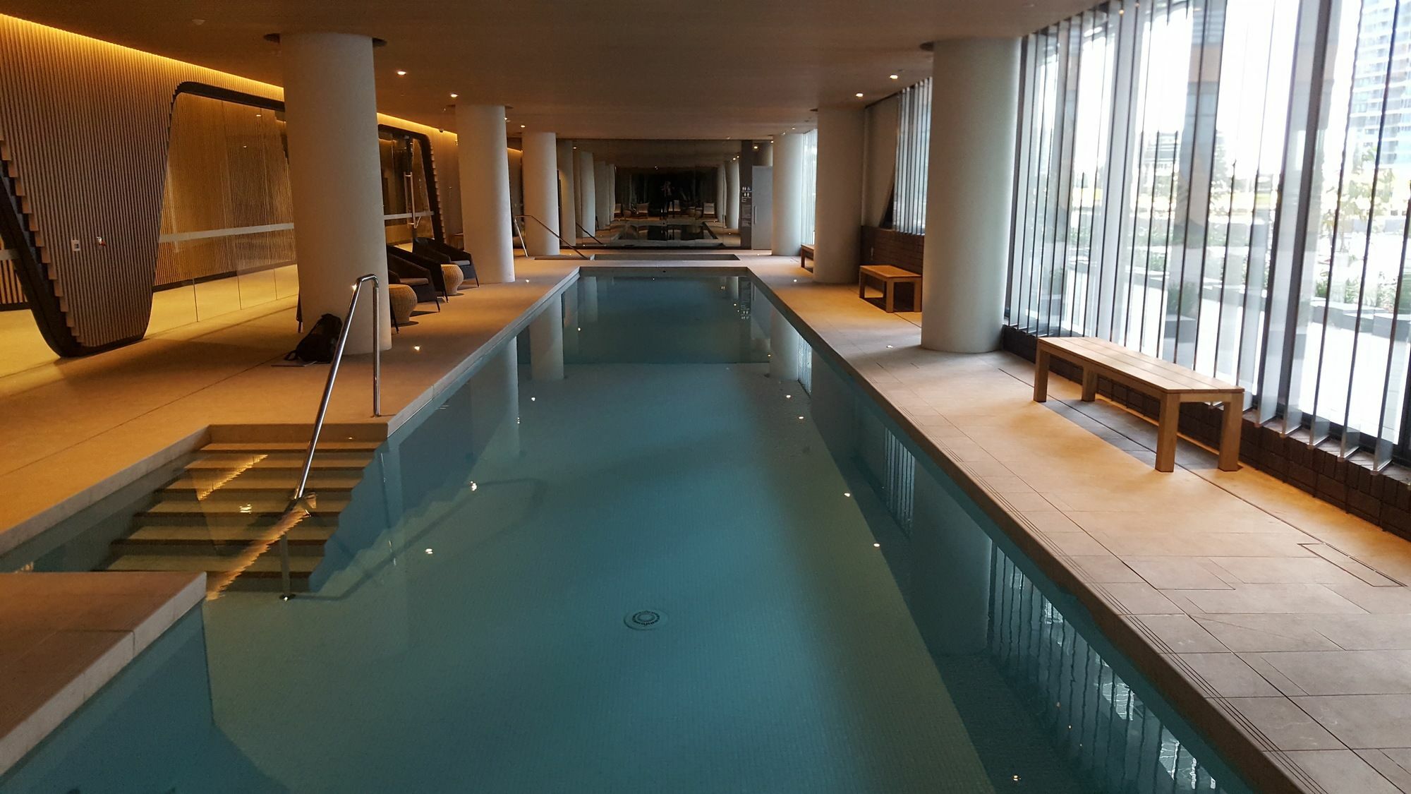 Aparthotel Winston Docklands 4*