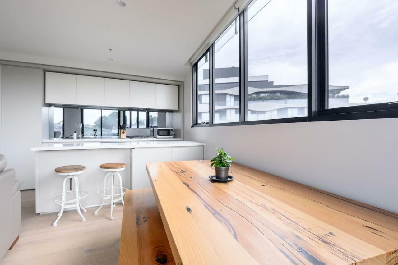 Sanctuary Resort-style On The Banks Of The Yarra * Melbourne