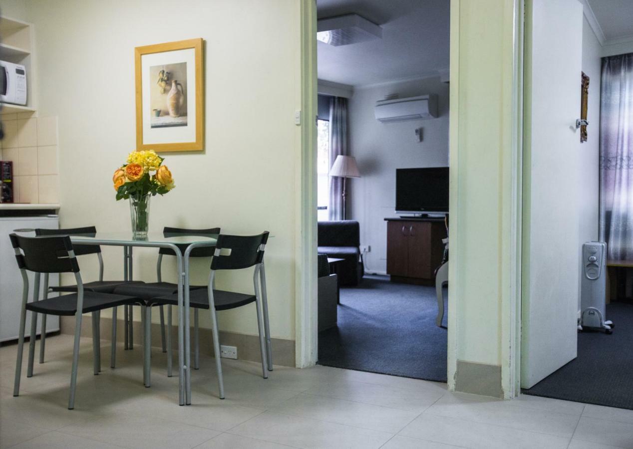 Heights Serviced Aparthotel Melbourne