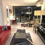 Staycentral - Spacious Seaviews Port Melbourne