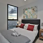 Eq Tower Melbourne Cbd Apt