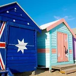 Stylish Private Studio, Close To Beach, Wifi, Parking