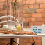 Staycentral - Heritage Warehouse Retreat Melbourne