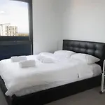 New Spacious 2 Bedroom With Gorgeous City Views