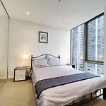 Southbank Residences Opposite Woolworth W/ Pool & Gym + Free Wifi