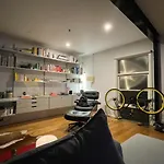 Richmond Loft - Cbd Warehouse Conversion W. Home Office