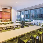 Travelodge Hotel Melbourne Docklands