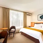 Best Western Plus Travel Inn