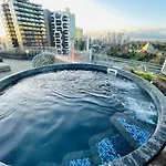Cozy 1 Bed Apt & Spa,Free Parking ,Phenomena Views