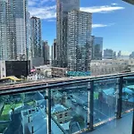 Modern 3 Bedroom Apartment In Southbank