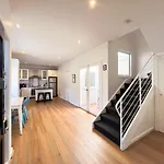 Cheerful 2 Rooms, Large Balcony With Hot Tub