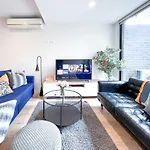 Pride Bentleigh Apartment With Private Garden