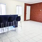 Rosie House-Spacious Comfortable Home