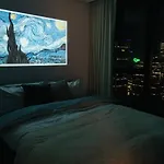 Unique Panoramic City View In Mel Cbd