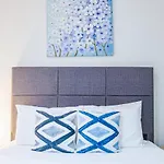 Stone\'S Throw To Mcg 1Br1Ba With Free Car Park