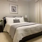 Cosy Private Room Easy Access To City & Airport