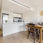 Abbotsford Short Stay Luxury Style & Location