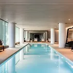 On The River - A Resort-Style Retreat In Docklands
