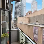 New York Style Loft On Flinders Lane With Parking