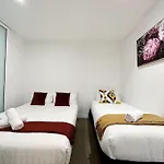 City Skyrise View 2Br Southern Cross