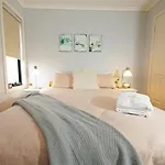 Fawkner Modern 3Br House Netflix Wifi Parking
